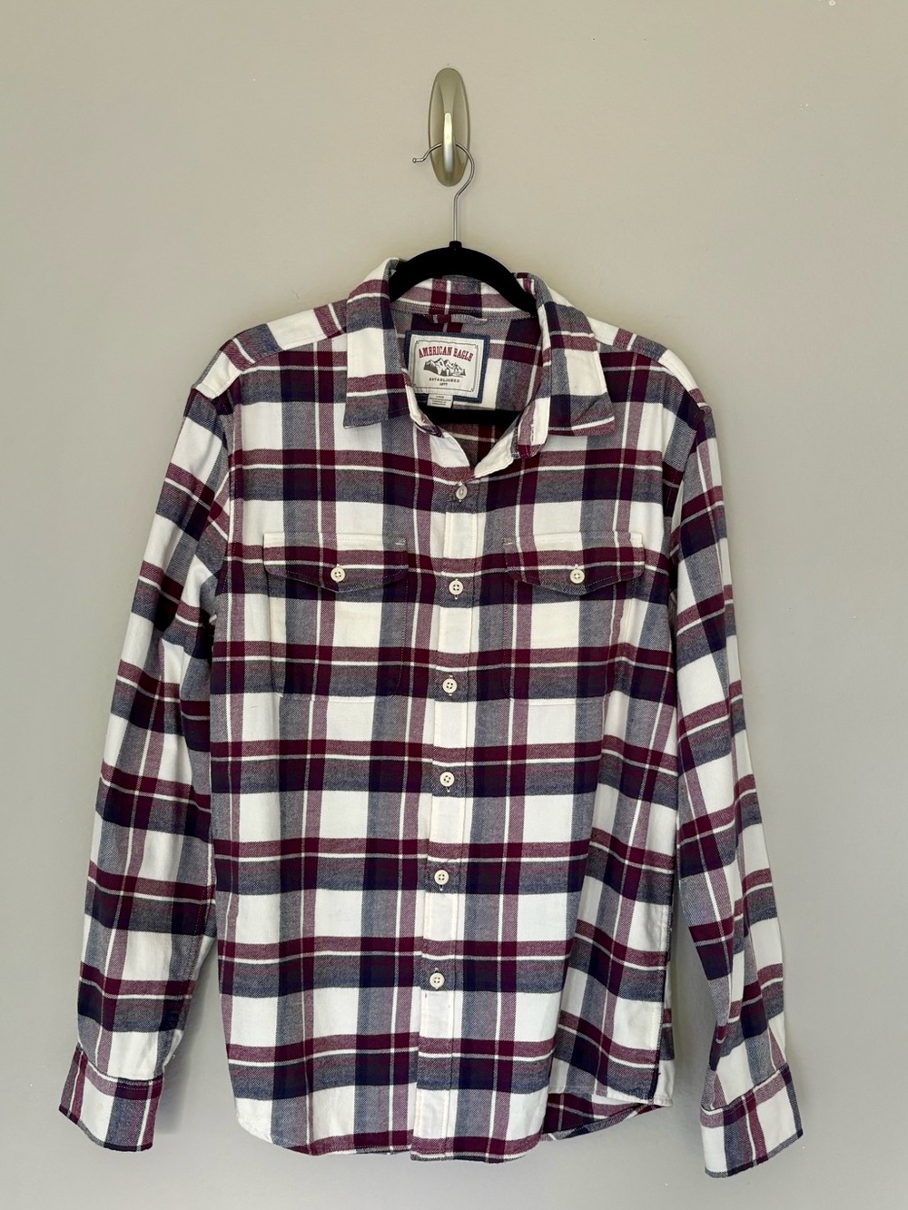 NWT American Eagle Plaid Flannel Button Down Shirt Burgundy Cream Gray L
